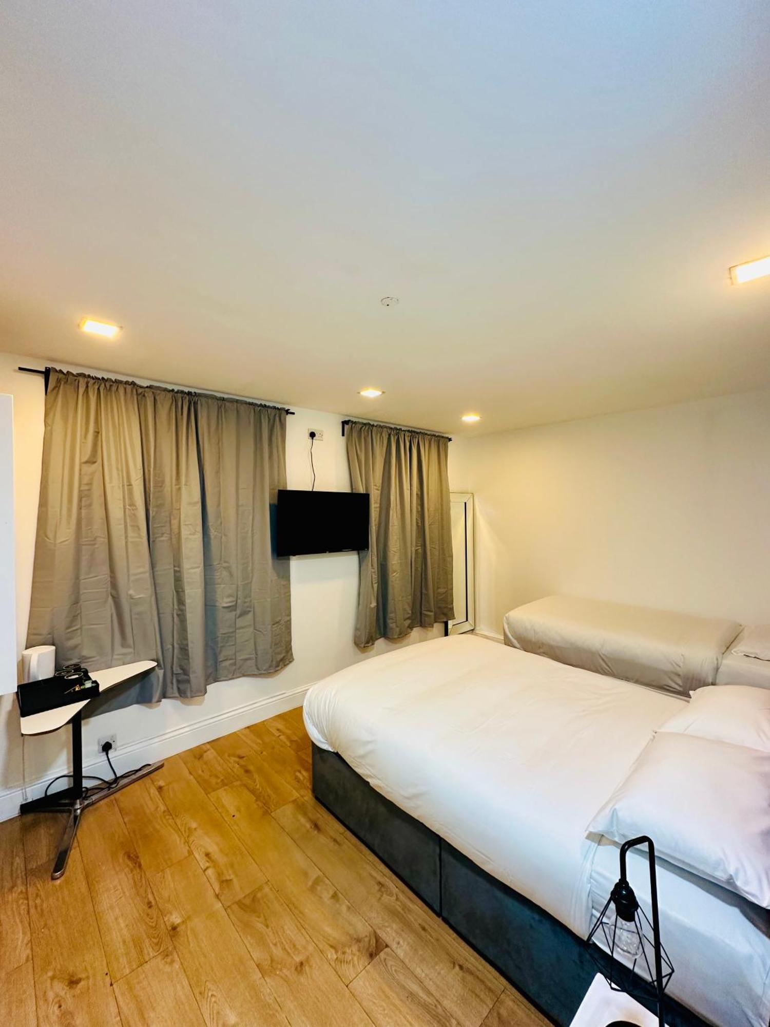 Private Boutique Apartments Лондон Экстерьер фото