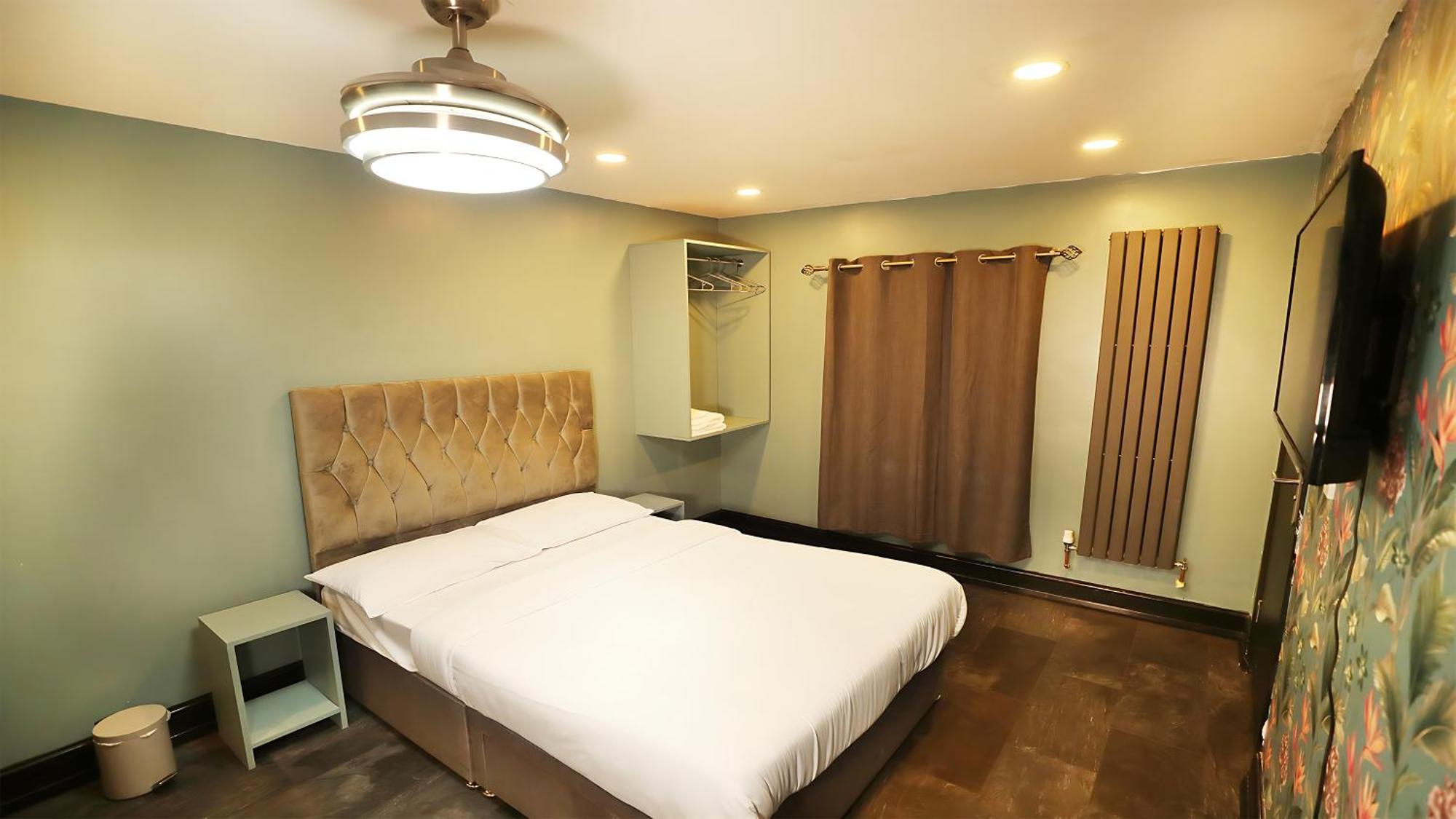 Private Boutique Apartments Лондон Экстерьер фото