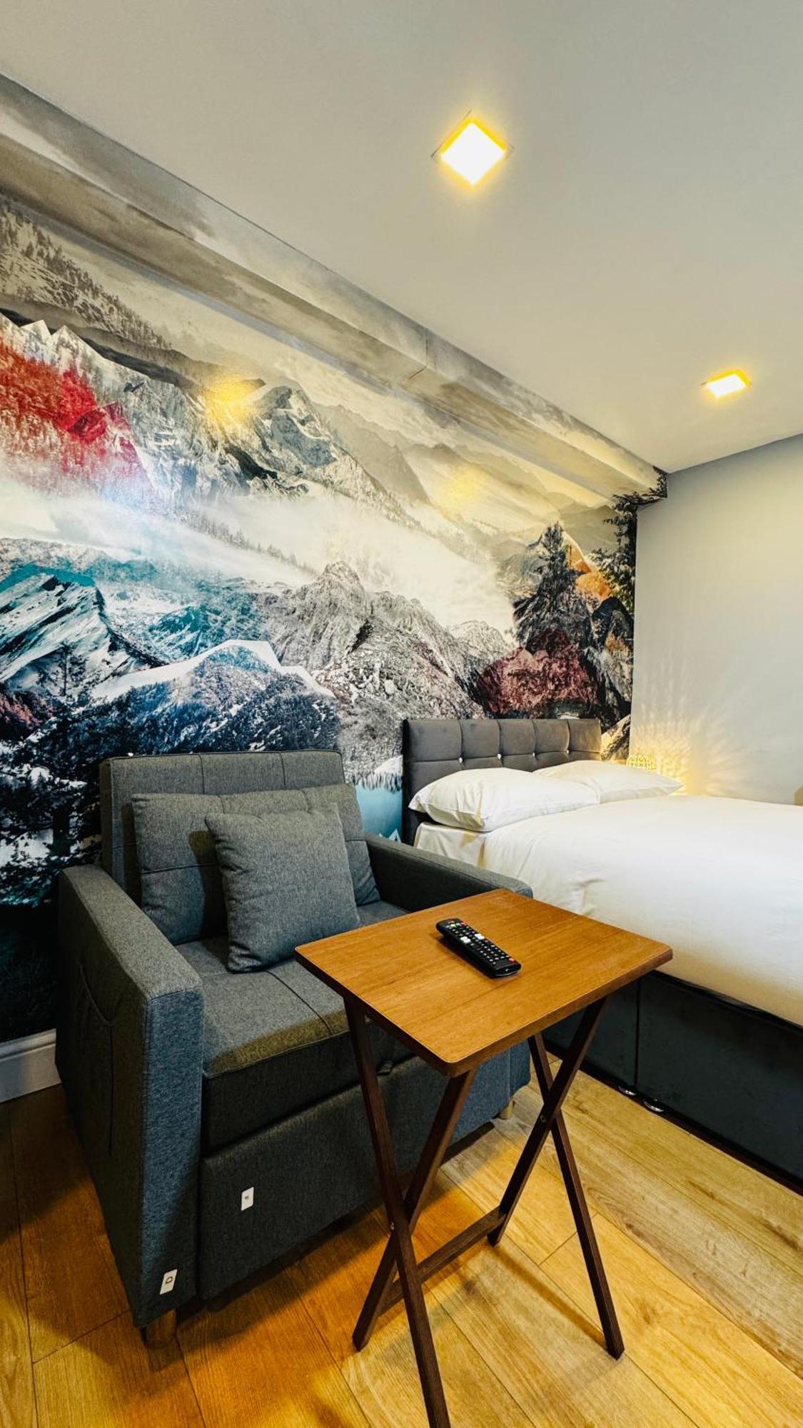 Private Boutique Apartments Лондон Экстерьер фото